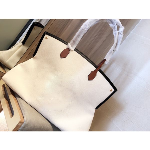 wholesale reusable sling boutique gift bags foldable shopping baggu canvas bag nylon luxury handbags
wholesale reusable sling boutique gift bags foldable shopping baggu canvas bag nylon luxury handbags