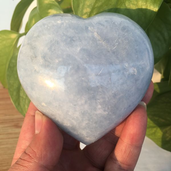 natural blue calcite crystal heart - shaped healing energy stone healing decoration
natural blue calcite crystal heart - shaped healing energy stone healing decoration