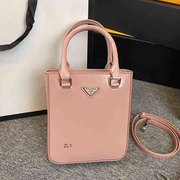 new p mini tote bag middle ancient one shoulder cross commuter women's plain leather small square elegantzlyzly
new p mini tote bag middle ancient one shoulder cross commuter women's plain leather small square elegantzlyzly