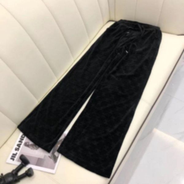 women's pants & capris 2021 winter gold velvet letter print wide-leg pants, high waist drape, loose, versatile trousers, elastic trend, Black;white
women's pants & capris 2021 winter gold velvet letter print wide-leg pants, high waist drape, loose, versatile trousers, elastic trend, Black;white