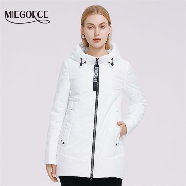 miegofce spring women coat windproof quilting spring jacket unusual design sport classic hooded quality filler women parka 210819, Black
miegofce spring women coat windproof quilting spring jacket unusual design sport classic hooded quality filler women parka 210819, Black