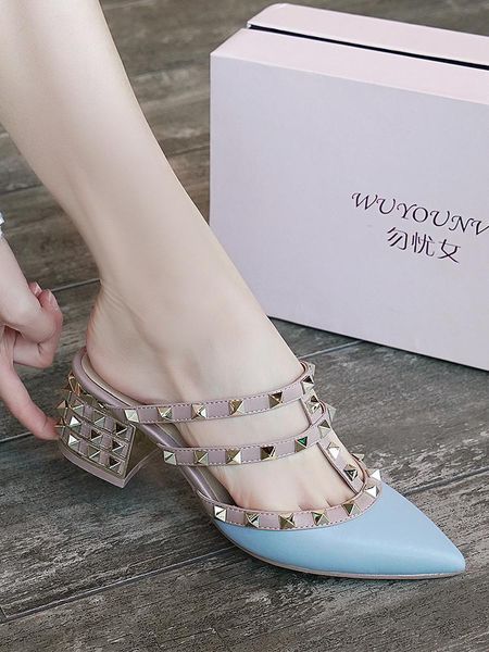 charm2021 medium rivet pointed slipper small size half trailer baotou coarse heel sandal female slippers, Black
charm2021 medium rivet pointed slipper small size half trailer baotou coarse heel sandal female slippers, Black