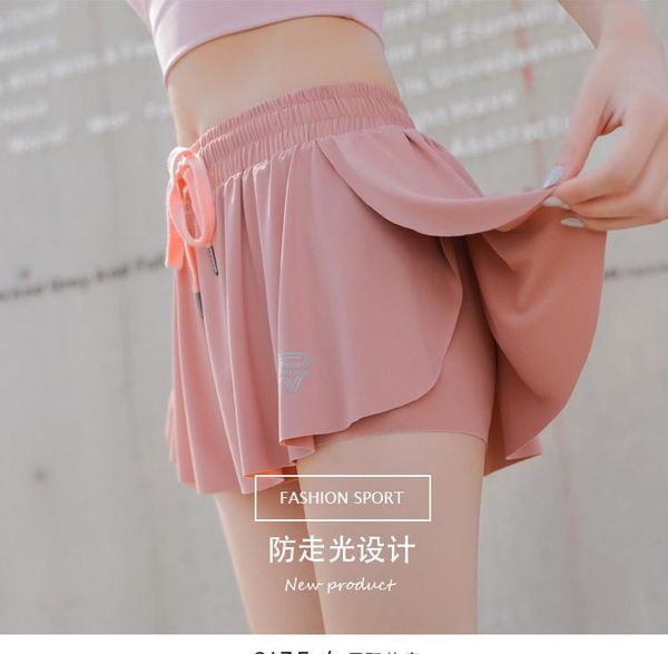 running sports short skirt women loose fake two pieces of anti-glare yoga culottes and quick-drying fitness shorts outfit
running sports short skirt women loose fake two pieces of anti-glare yoga culottes and quick-drying fitness shorts outfit