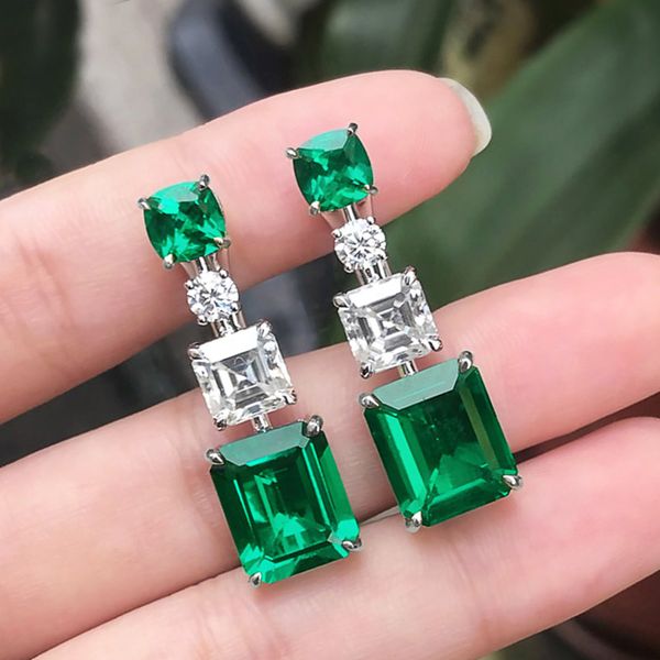 newly green white stud earrings women graceful female wedding anniversary gift noble lady's party jewelry drop shipping, Golden;silver
newly green white stud earrings women graceful female wedding anniversary gift noble lady's party jewelry drop shipping, Golden;silver