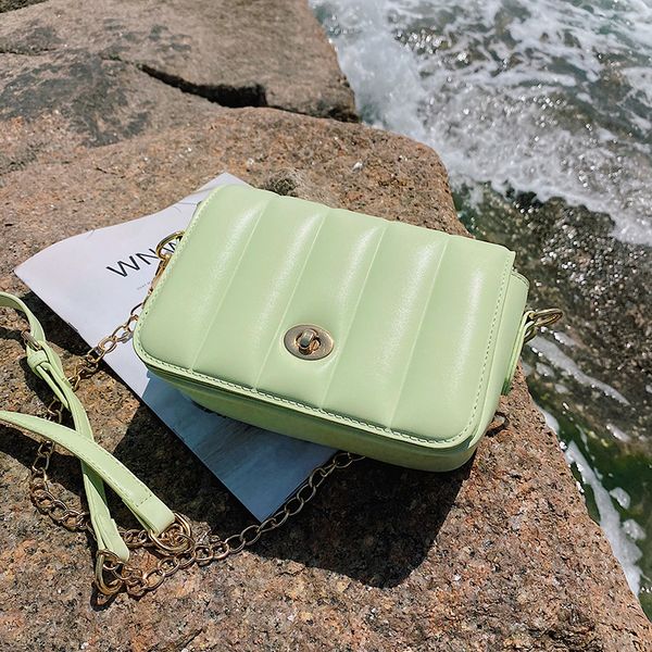 solid color pu leather small flap crossbody bags 2021 women luxury lady fashion chain shoulder handbags and purses a3t38
solid color pu leather small flap crossbody bags 2021 women luxury lady fashion chain shoulder handbags and purses a3t38