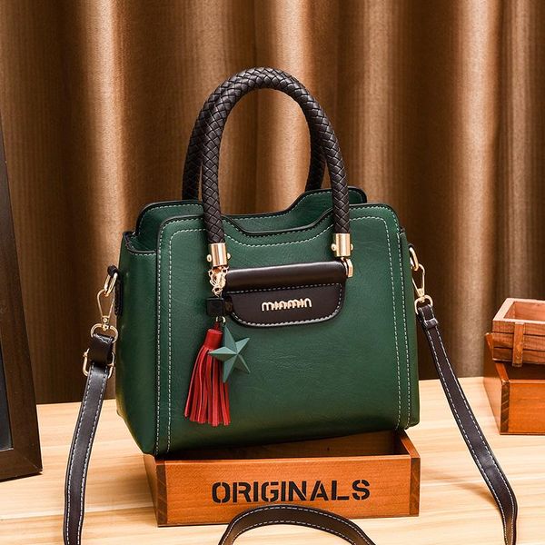 evening bags 2021 designer women's small handbags fashion letter printed square bag pu leather female crossbody shoulder
evening bags 2021 designer women's small handbags fashion letter printed square bag pu leather female crossbody shoulder