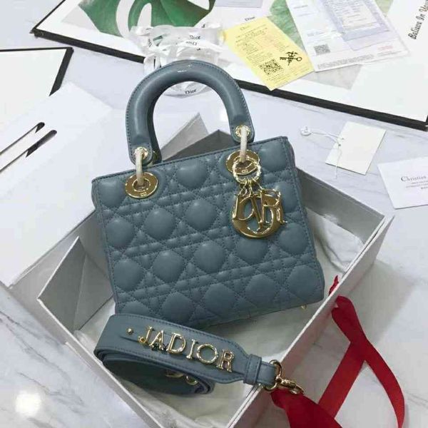 original single sheepskin diana new leather women's bag single shoulder slant across chain bag versatile fashion large capacity zly
original single sheepskin diana new leather women's bag single shoulder slant across chain bag versatile fashion large capacity zly