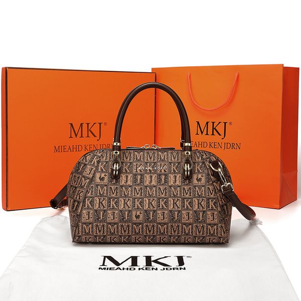 axillary package hong kong minority design women's bag 2021 leather large capacity mother's single shoulder messenger hand
axillary package hong kong minority design women's bag 2021 leather large capacity mother's single shoulder messenger hand