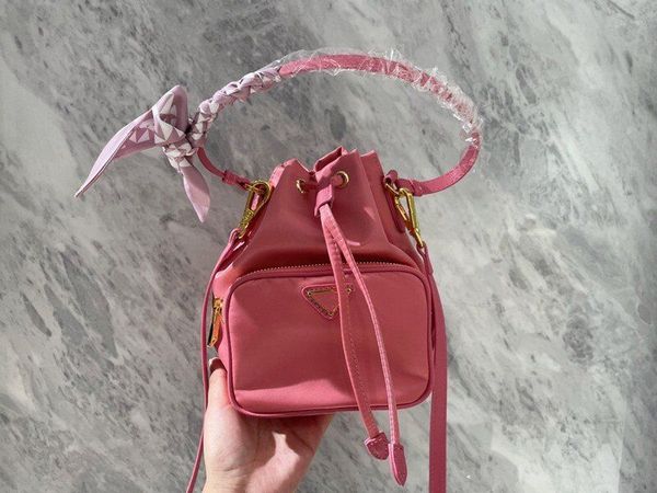 fashion lady bags designer handbag classic solid color genuine leather bucket bag clutch women wallet with silk scarf lcm
fashion lady bags designer handbag classic solid color genuine leather bucket bag clutch women wallet with silk scarf lcm