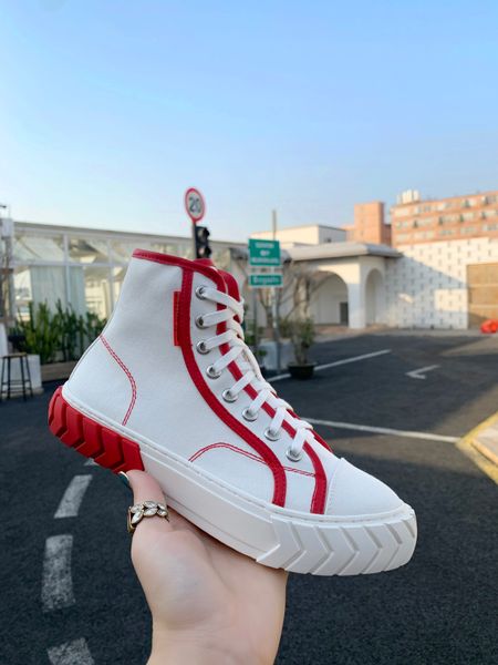 wholesale high-canvas shoes fashion leather outsole lace little white summer girl, Black;white
wholesale high-canvas shoes fashion leather outsole lace little white summer girl, Black;white