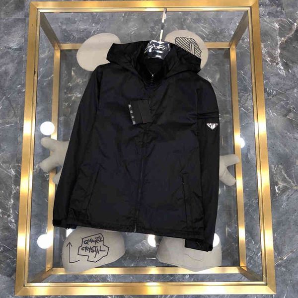 designernew p family spring and autumn men's hooded business leisure fashion thin waterproof windbreaker sports jacket trendbalencaiga, Black;brown
designernew p family spring and autumn men's hooded business leisure fashion thin waterproof windbreaker sports jacket trendbalencaiga, Black;brown