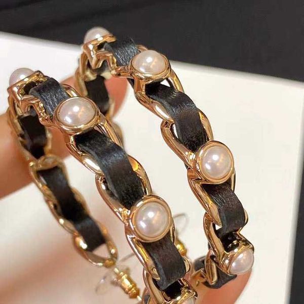 leather design and pearl hook earring for women wedding jewelry gift ps3076, Golden
leather design and pearl hook earring for women wedding jewelry gift ps3076, Golden