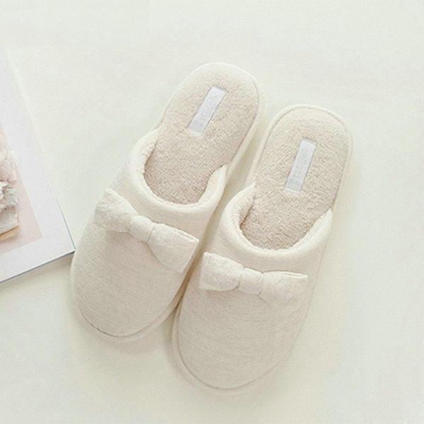 slippers autumn style fresh simple bowknot plain color indoor home cotton anti-skid and silent household women shoes, Black
slippers autumn style fresh simple bowknot plain color indoor home cotton anti-skid and silent household women shoes, Black