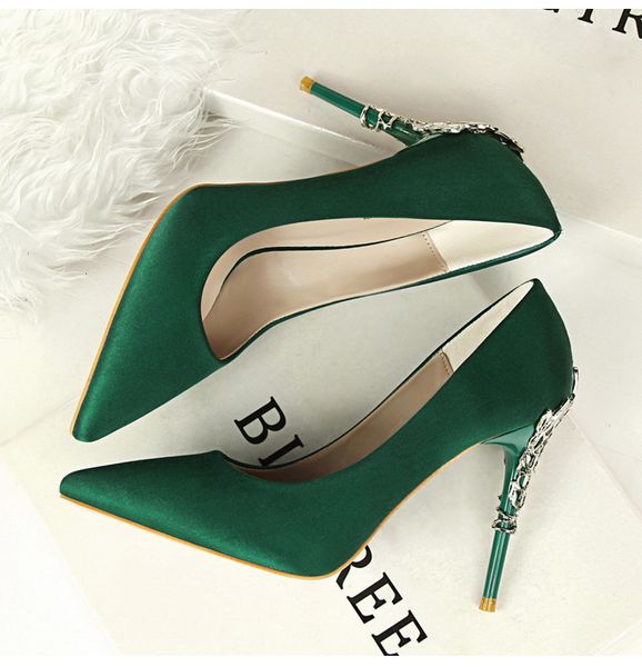 dress shoes mulheres bombas ponta sapatos de salto alto metal luxo mulher primavera verão festa casamento zapatos 3soj, Black
dress shoes mulheres bombas ponta sapatos de salto alto metal luxo mulher primavera verão festa casamento zapatos 3soj, Black