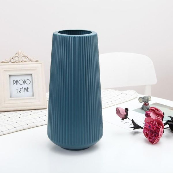 fall resistant plastic vase white blue imitation ceramic flower pot basket room decoration hydroponic creative vases
fall resistant plastic vase white blue imitation ceramic flower pot basket room decoration hydroponic creative vases