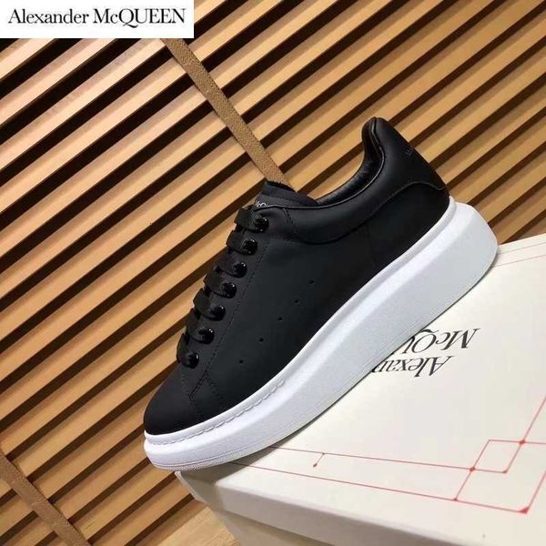 luxury brand women and men sneakers loafers boots moccasins buckles lace-ups dress shoes designer zthj
luxury brand women and men sneakers loafers boots moccasins buckles lace-ups dress shoes designer zthj