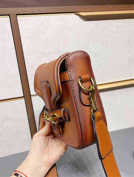 2021 luxurys designers women satchel letter shell handbags wallets interior slot pocket fashion bags hasp zipper coin purses lady
2021 luxurys designers women satchel letter shell handbags wallets interior slot pocket fashion bags hasp zipper coin purses lady