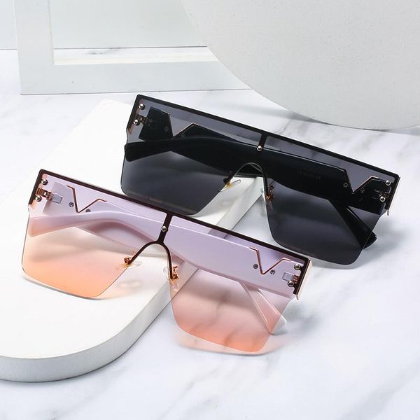 sunglasses vintage big square frame v letters women 2021 luxury designer sun glasses men trendy ocean metal shades, White;black
sunglasses vintage big square frame v letters women 2021 luxury designer sun glasses men trendy ocean metal shades, White;black