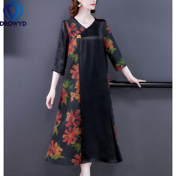 party dresses 2021 casual black print dress summer vintage v-neck floral mulberry silk loose midi women elegant bodycon vestidos, White;black
party dresses 2021 casual black print dress summer vintage v-neck floral mulberry silk loose midi women elegant bodycon vestidos, White;black