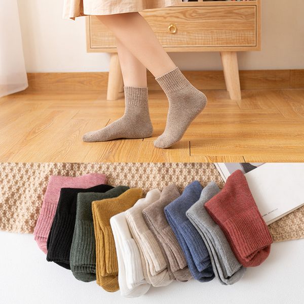 10pieces = 5 pairs autumn winter warm women cotton socks colorful special comfortable knitted girls casual socks, Black;white
10pieces = 5 pairs autumn winter warm women cotton socks colorful special comfortable knitted girls casual socks, Black;white