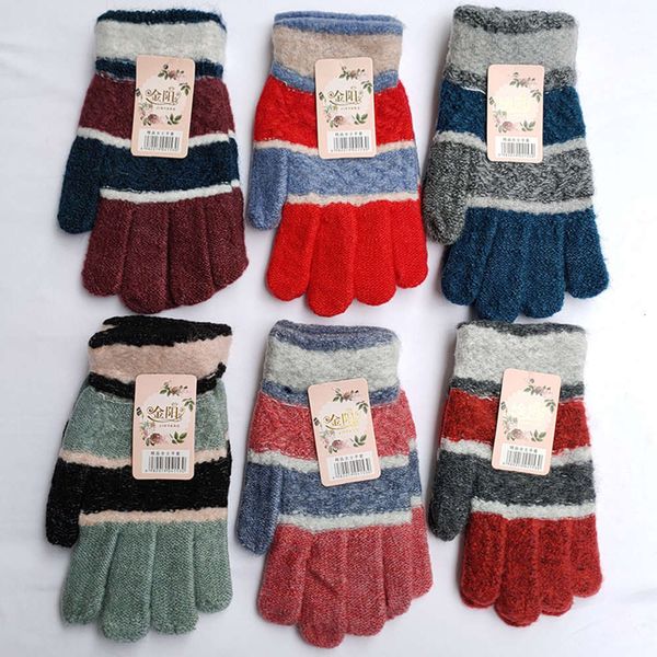 gloves autumn and winter women' all finger suit horse hair color matching stripe outdoor cold proof warm keeping, Blue;gray
gloves autumn and winter women' all finger suit horse hair color matching stripe outdoor cold proof warm keeping, Blue;gray