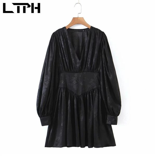 vintage lantern sleeve women dress high waist slim floral jacquard satin v-neck elegant a-line dresses spring 210427, Black;gray
vintage lantern sleeve women dress high waist slim floral jacquard satin v-neck elegant a-line dresses spring 210427, Black;gray