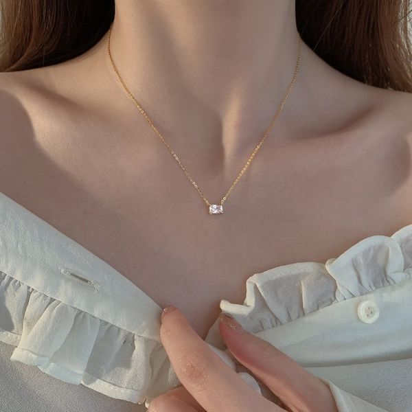 fashion personality cool wind geometric square silver necklace women's design small crowd collarbone suitable for any place
fashion personality cool wind geometric square silver necklace women's design small crowd collarbone suitable for any place