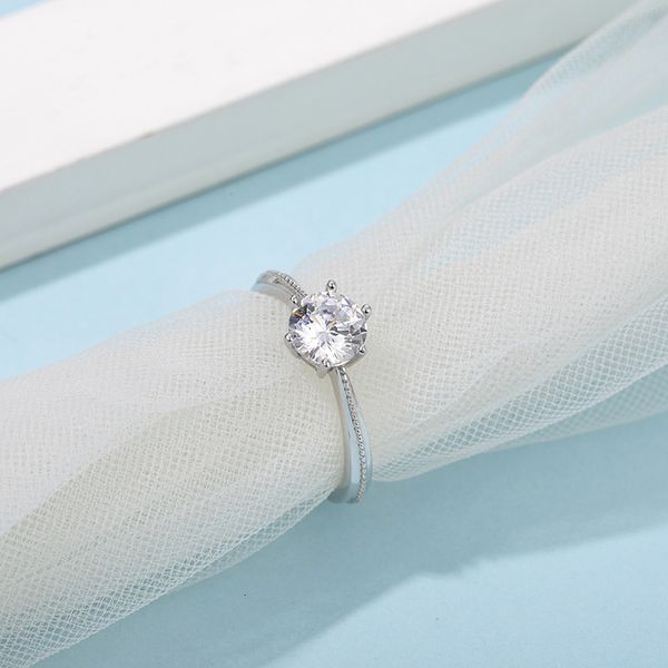 set auger female ring promise six claws 925 silver plated 18k gold 1 carat mossan stone, Slivery;golden
set auger female ring promise six claws 925 silver plated 18k gold 1 carat mossan stone, Slivery;golden