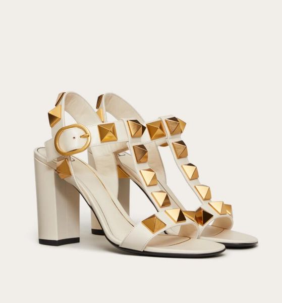 elegant 2021s women rock studs sandals roman stud high heels strappy calfskin with straps round toe lady walking shoes eu35-43.with box, Black
elegant 2021s women rock studs sandals roman stud high heels strappy calfskin with straps round toe lady walking shoes eu35-43.with box, Black