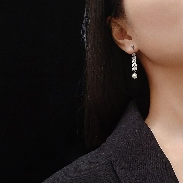 stud multi leafs earrings for woman ladies accessories retro jewelry elegant stainless steel men eardrop with pearl, Golden;silver
stud multi leafs earrings for woman ladies accessories retro jewelry elegant stainless steel men eardrop with pearl, Golden;silver