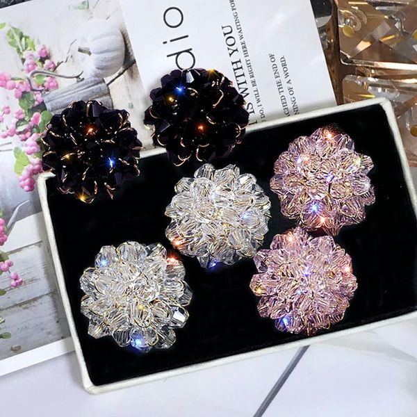 stud korean shiny crystal earrings women elegant fashion party date ear accessories 2021 lady jewelry, Golden;silver
stud korean shiny crystal earrings women elegant fashion party date ear accessories 2021 lady jewelry, Golden;silver