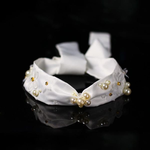 headpieces fashion women girl satin flower-art head band pearl rhinestone handmade headdress for wedding party travel daily life v674, Silver
headpieces fashion women girl satin flower-art head band pearl rhinestone handmade headdress for wedding party travel daily life v674, Silver
