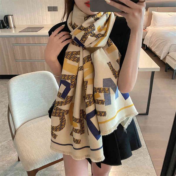 shawl large letter imitation cashmere scarf women's winter rectangular warm thickened style fashion trend, Blue;gray
shawl large letter imitation cashmere scarf women's winter rectangular warm thickened style fashion trend, Blue;gray