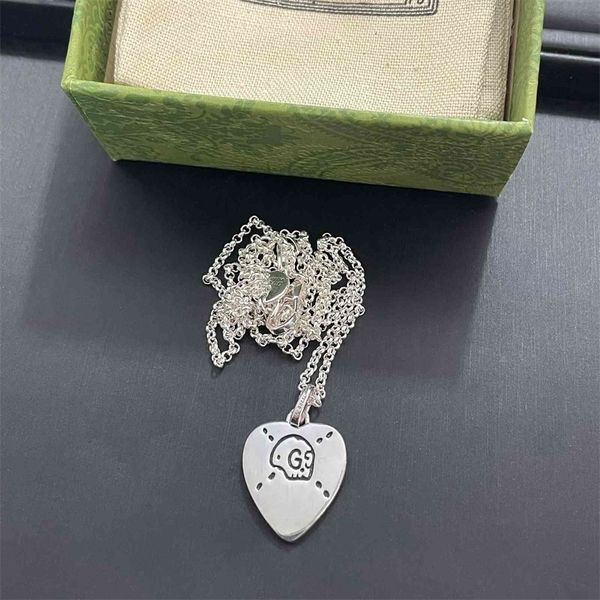 heart-shaped skull necklace used thai silver wind love spirit pendant lovers' clavicle chain, Golden;silver
heart-shaped skull necklace used thai silver wind love spirit pendant lovers' clavicle chain, Golden;silver