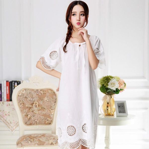 women's sleepwear summer short-sleeved 100% cotton white princess nightdress noble luxury embroidered sleeping dress, Black;red
women's sleepwear summer short-sleeved 100% cotton white princess nightdress noble luxury embroidered sleeping dress, Black;red