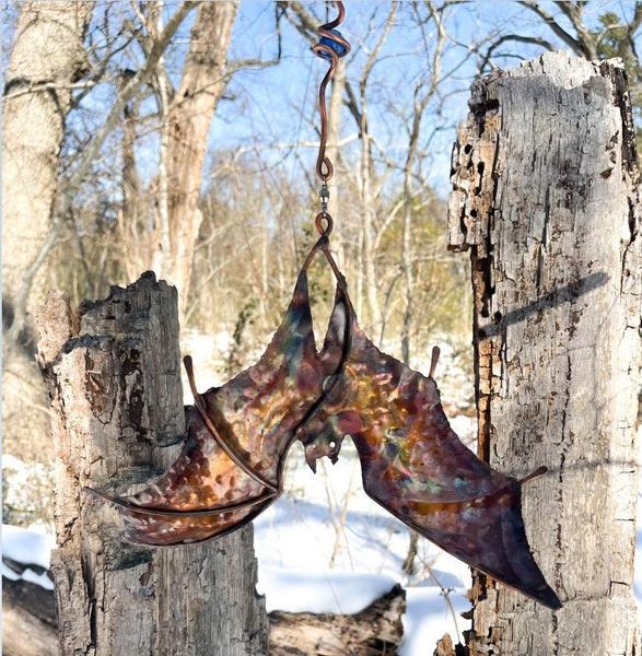 decorative objects & figurines brand wrought iron wind chimes dragon / bat realistic sculpture rotating ornament for outdoor garden
decorative objects & figurines brand wrought iron wind chimes dragon / bat realistic sculpture rotating ornament for outdoor garden