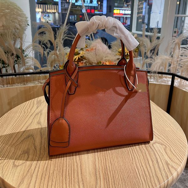 ladies handbag brand luxury designer bag 2021 leather tote fashion bags crossbody handbags wallet cross body
ladies handbag brand luxury designer bag 2021 leather tote fashion bags crossbody handbags wallet cross body