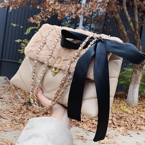 large capacity plush armpit bag 2021 spring high-quality pu leather women designer handbag casual chain shoulder messenger bags cross body
large capacity plush armpit bag 2021 spring high-quality pu leather women designer handbag casual chain shoulder messenger bags cross body