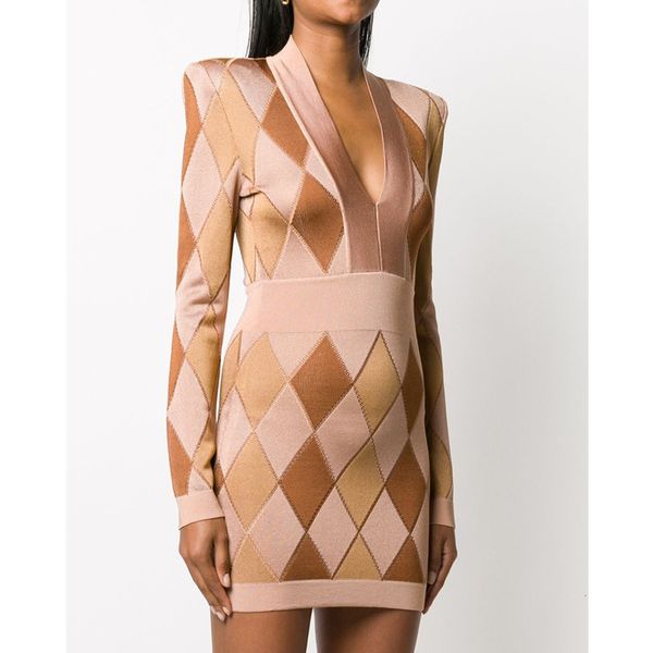 dresses winter style long sleeve v neck plaid mini women bodycon bandage 2021 designer fashion party club vestido, Black;gray
dresses winter style long sleeve v neck plaid mini women bodycon bandage 2021 designer fashion party club vestido, Black;gray
