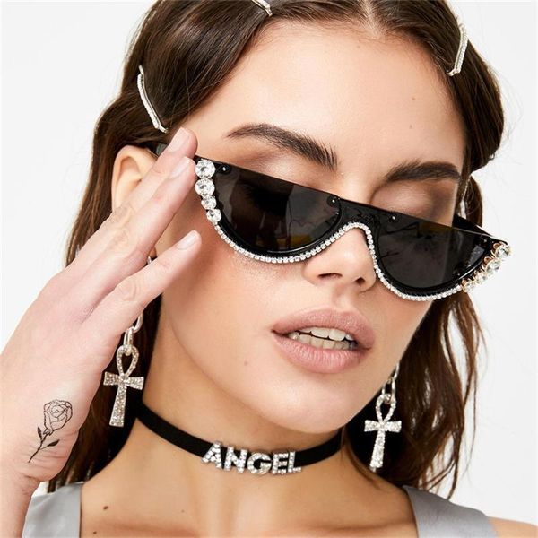 rhinestone embellished frames cat eye sunglasses ladies tinted glasses shades for women fashion elegant luxury, White;black
rhinestone embellished frames cat eye sunglasses ladies tinted glasses shades for women fashion elegant luxury, White;black