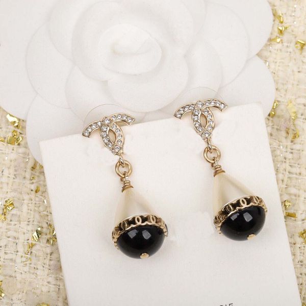 drop shape stud earring with black color and white diamond for women wedding jewelry gift have box ps3262, Silver
drop shape stud earring with black color and white diamond for women wedding jewelry gift have box ps3262, Silver