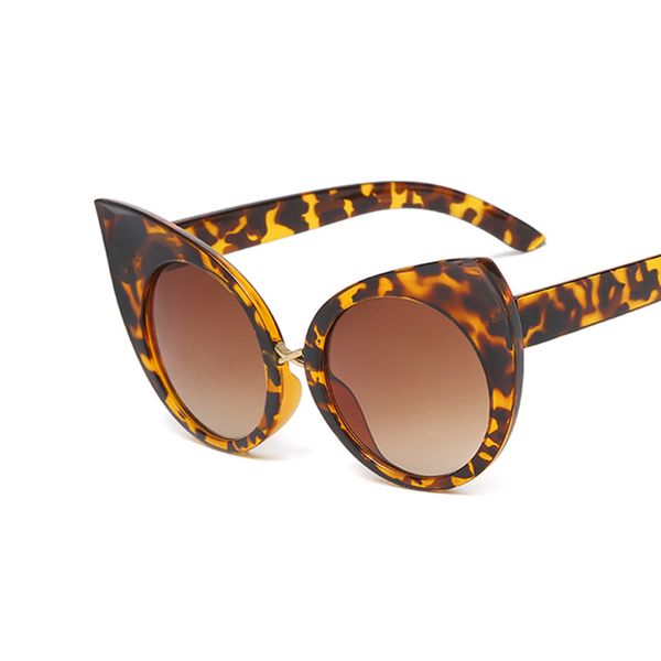 fashion new cat eye sunglasses personality street shooting catwalk ladies glasses for men and women trend eyeglasses uv400, White;black
fashion new cat eye sunglasses personality street shooting catwalk ladies glasses for men and women trend eyeglasses uv400, White;black