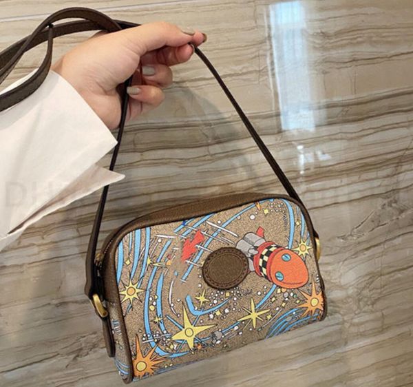 2021 classic luxurys designers bags lady fashion crossbody clutch letter handbags totes bag women cartoon shoulder camera
2021 classic luxurys designers bags lady fashion crossbody clutch letter handbags totes bag women cartoon shoulder camera