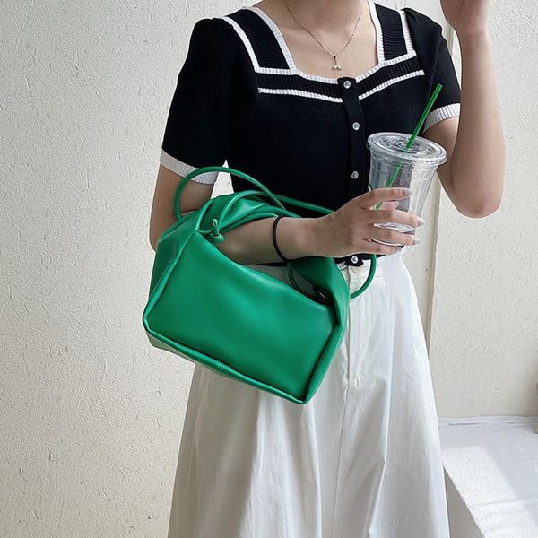 evening bags summer fashion twist handbag trendy one-shoulder messenger personality retro small square bag woman
evening bags summer fashion twist handbag trendy one-shoulder messenger personality retro small square bag woman