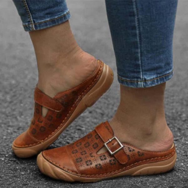 sandals women buckle retro style flat rubber shoes 2021comfortable hollow out flowers leather slides outdoor, Black
sandals women buckle retro style flat rubber shoes 2021comfortable hollow out flowers leather slides outdoor, Black