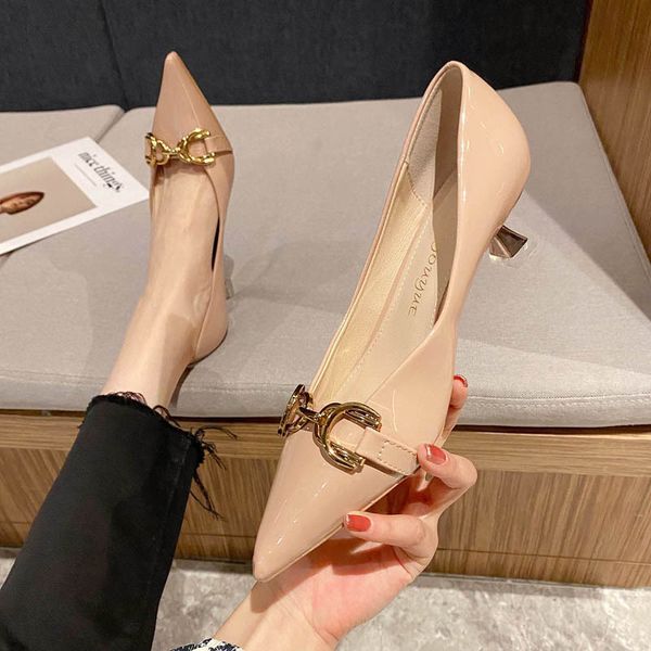 luxury dress shoes autumn 2021 metal decorative high s solid color pointed thin single sho women's ol profsional middle heel, Black
luxury dress shoes autumn 2021 metal decorative high s solid color pointed thin single sho women's ol profsional middle heel, Black