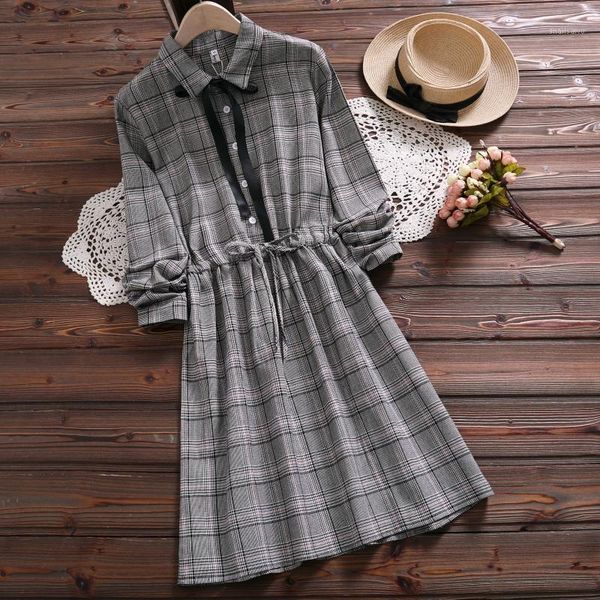 casual dresses spring fashion mori girl dress 2021 design long sleeve gray plaid for women, Black;gray
casual dresses spring fashion mori girl dress 2021 design long sleeve gray plaid for women, Black;gray