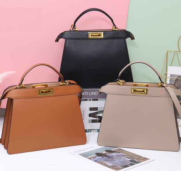 design commuting professional style versatile fashion kitten hand lock shoulder messenger bag lady's real leather bag m051
design commuting professional style versatile fashion kitten hand lock shoulder messenger bag lady's real leather bag m051