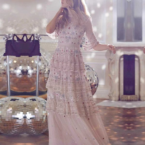 casual dresses industry embroidered heavy dress knitted sequins court-style flower cake swing long n16s, Black;gray
casual dresses industry embroidered heavy dress knitted sequins court-style flower cake swing long n16s, Black;gray