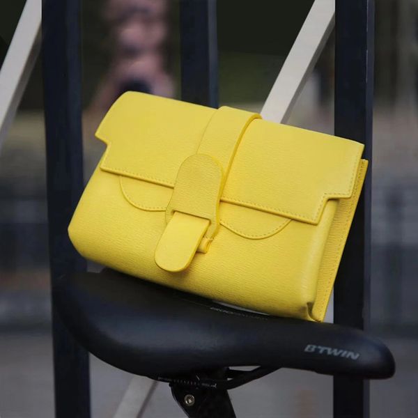 design trendy hands niche fashion multi-purpose chest waist bag single shoulder messenger leather tote bag
design trendy hands niche fashion multi-purpose chest waist bag single shoulder messenger leather tote bag